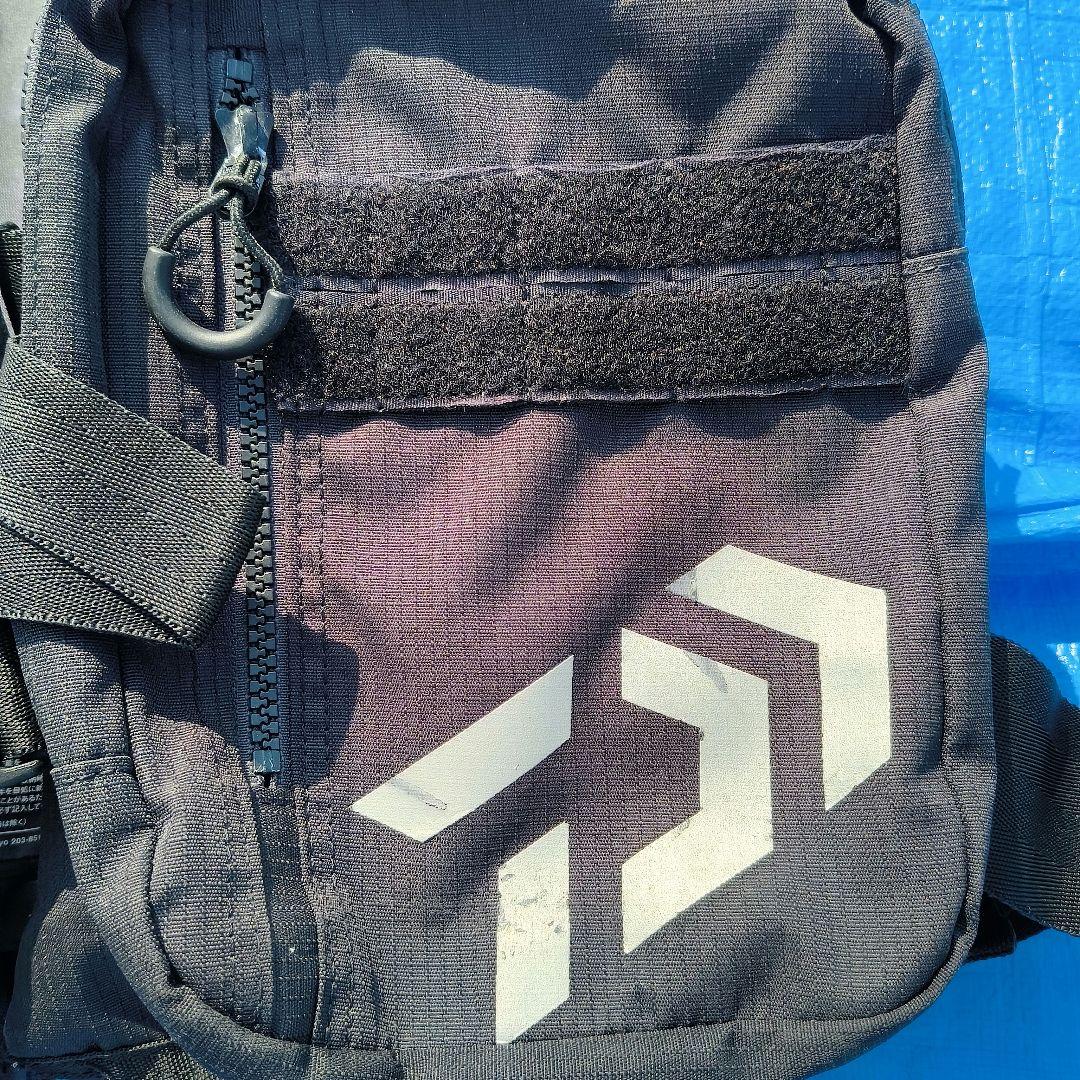 ダイワブラック フィッシングベストフローティングジャケット