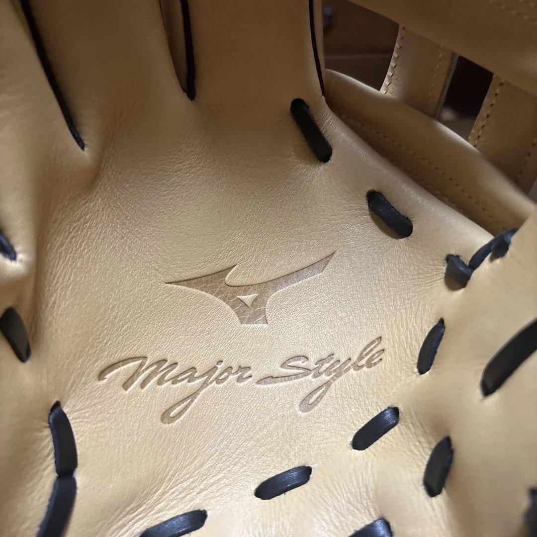 未使用 ミズノ メジャースタイル 軟式 外野手用グローブ 左投げ