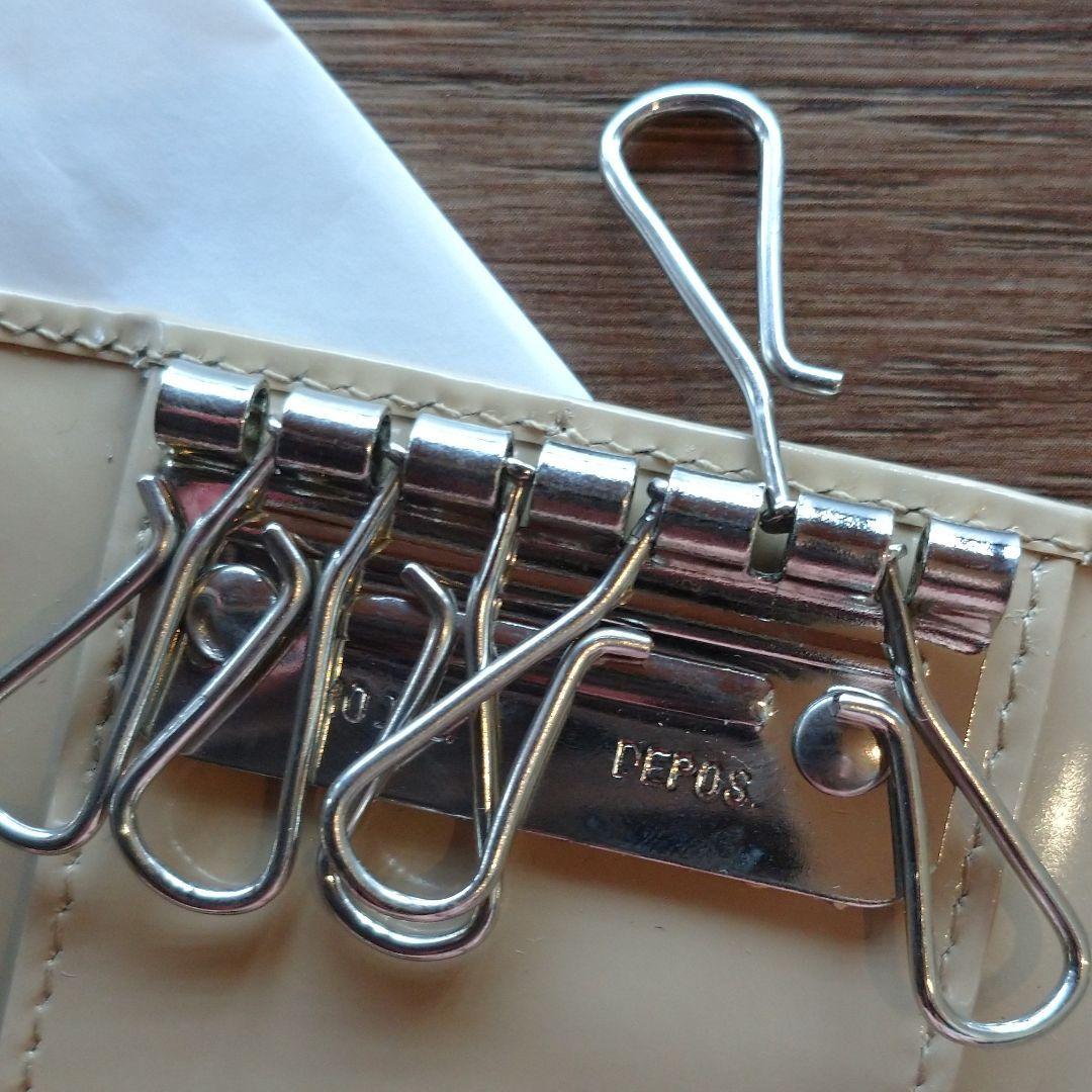 最終お値下げ 未使用 PRADA プラダ エナメル6連キーケース