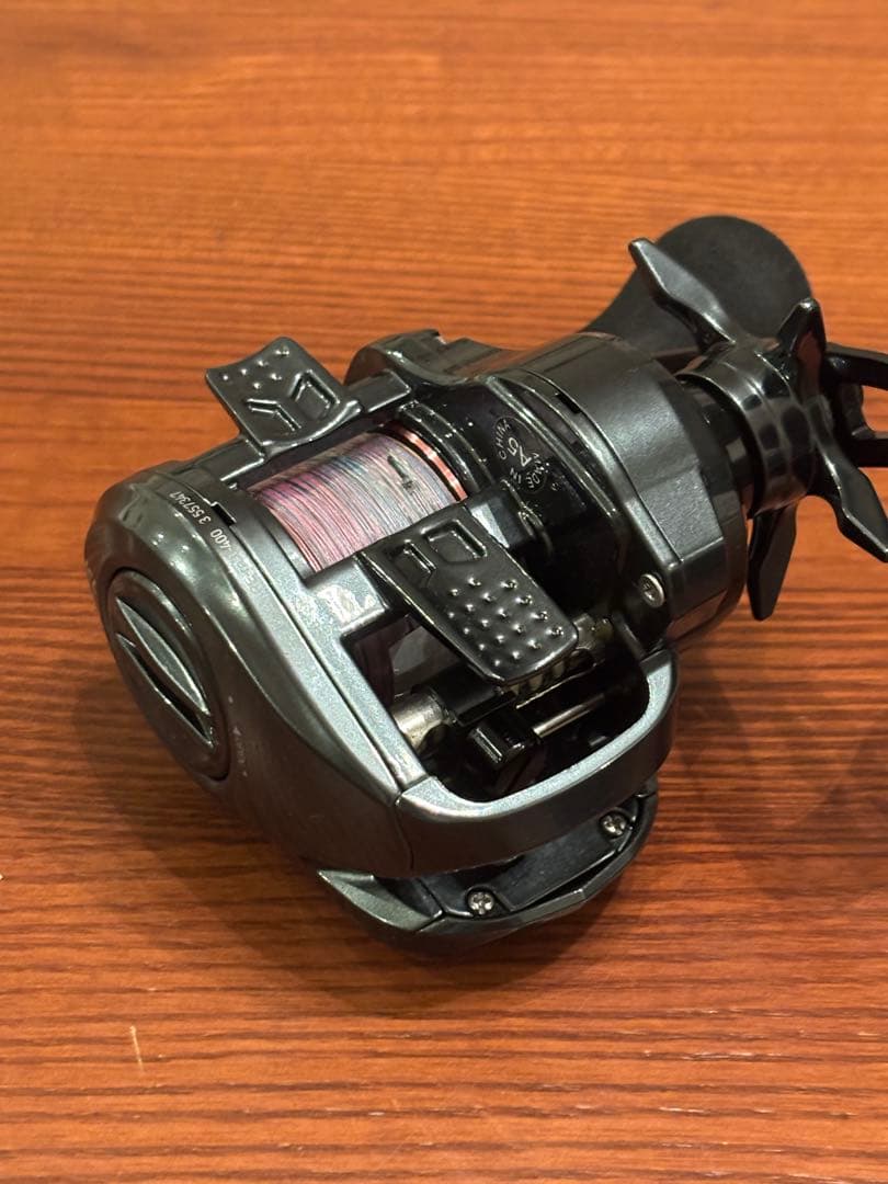 現行機種25 紅牙　RX IC 150P 右 ベイトリール 鯛ラバ ダイワ