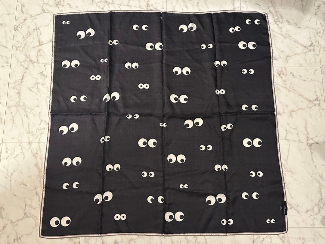 アニヤハインドマーチ　eyes スカーフ　ブラック