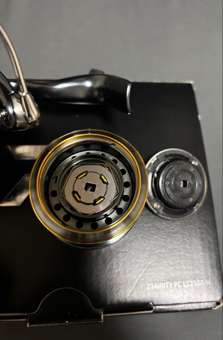 ダイワ 23エアリティ PC LT2500-H