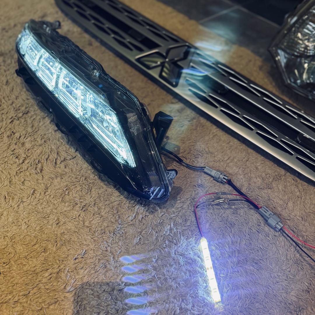 ほ*え様 【新春300円オークション】 デリカ D5 焚火屋　上グリルマーカーフ