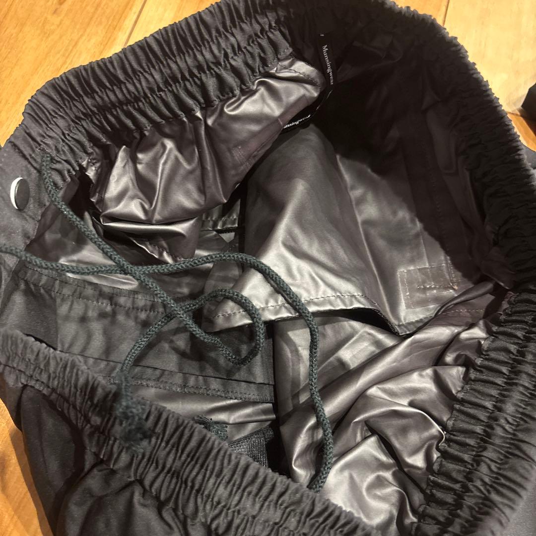 美品 マンシングウェア レインウェア 上下セット セットアップ L ゴルフ 黒