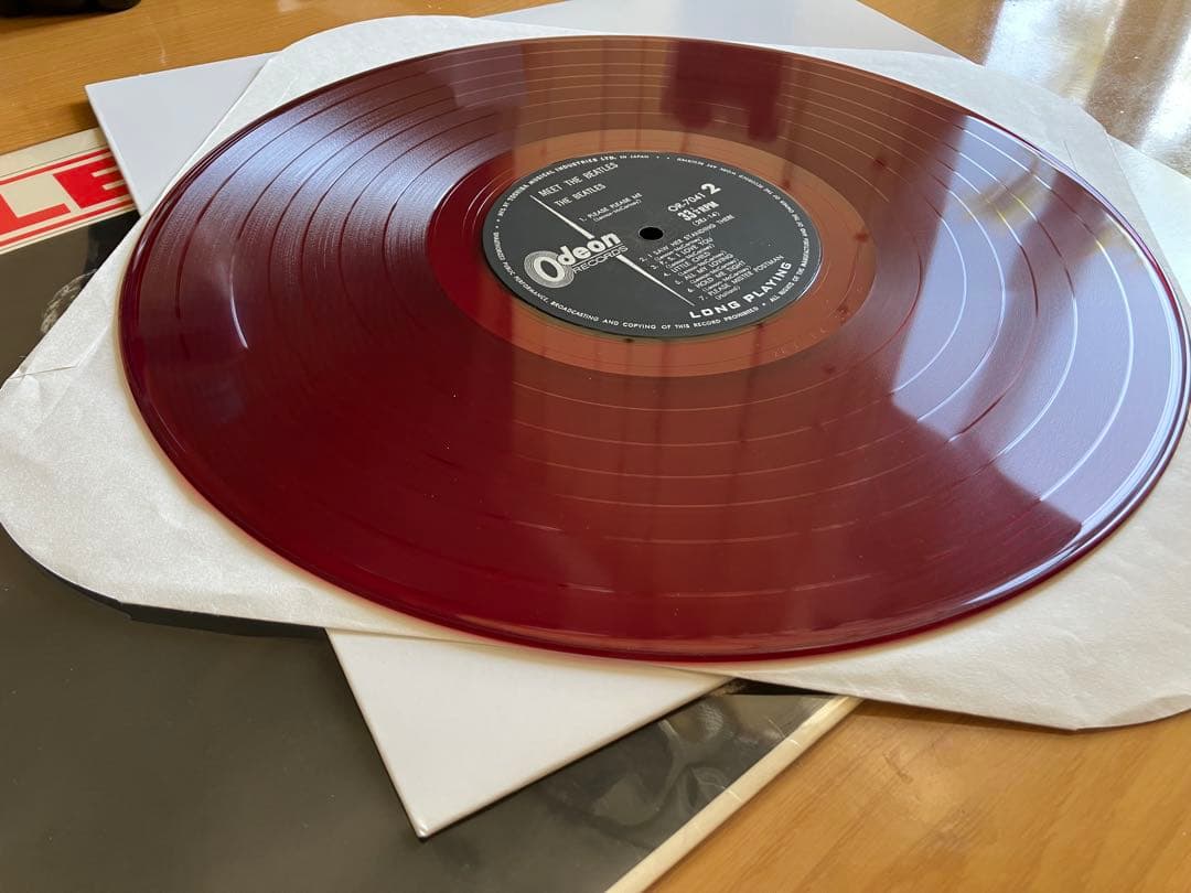 稀少黒のおまけ付き！　綺麗な良い赤盤　　ミート！　ビートルズ