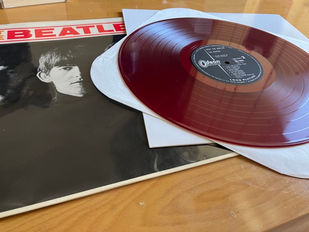 稀少黒のおまけ付き！　綺麗な良い赤盤　　ミート！　ビートルズ