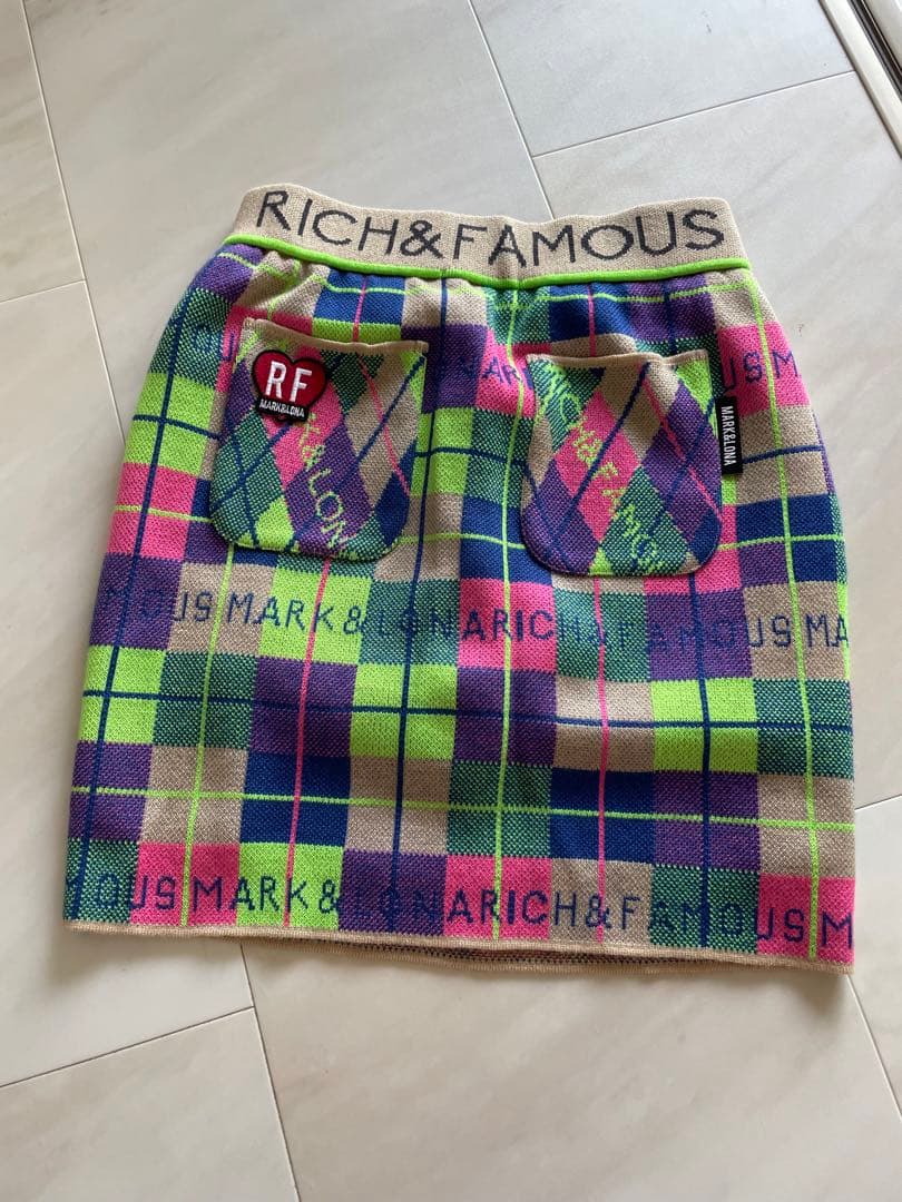 マクロナ　マークアンドロナ　ゴルフウェア　タイトスカート