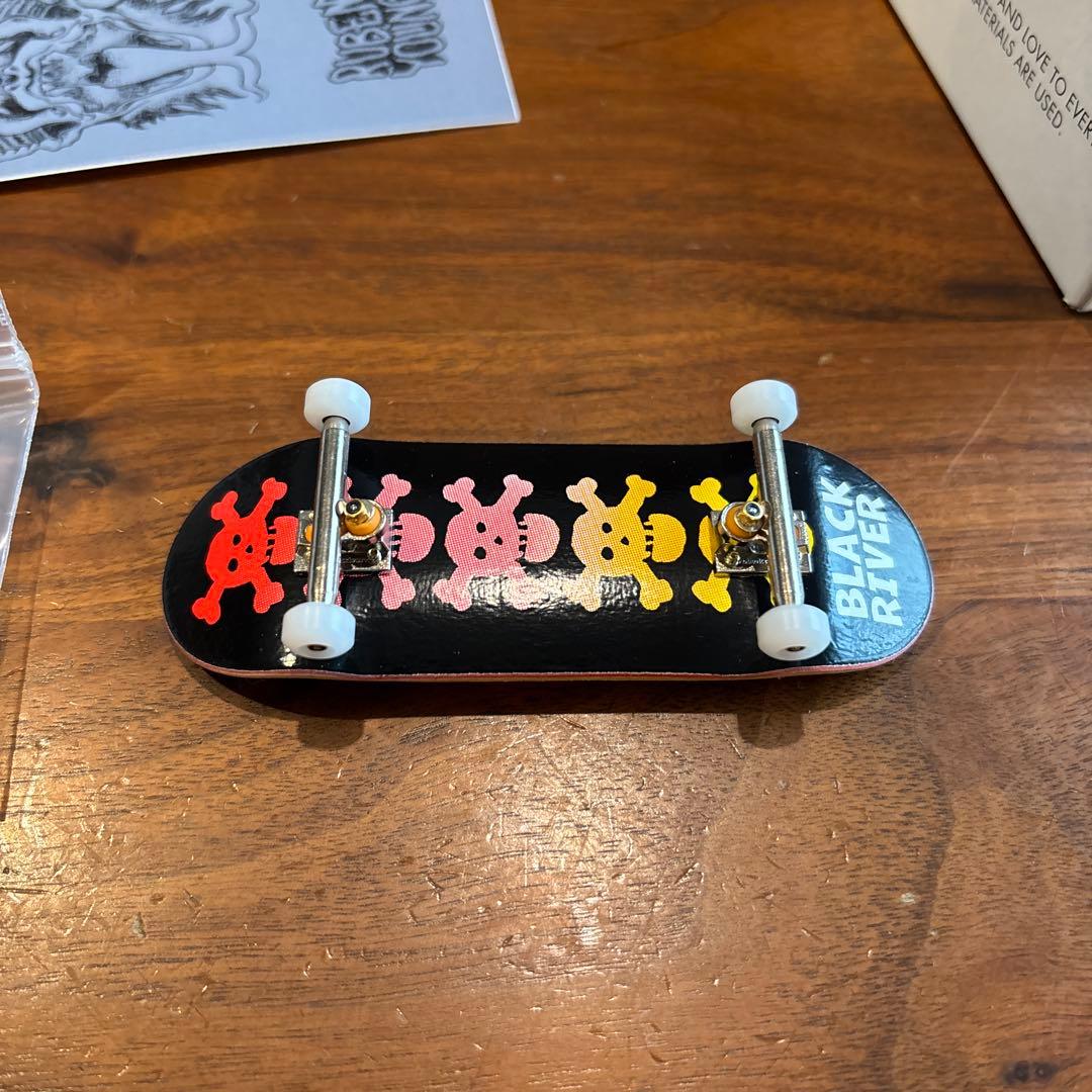 Black ramps コンプリート　指スケ