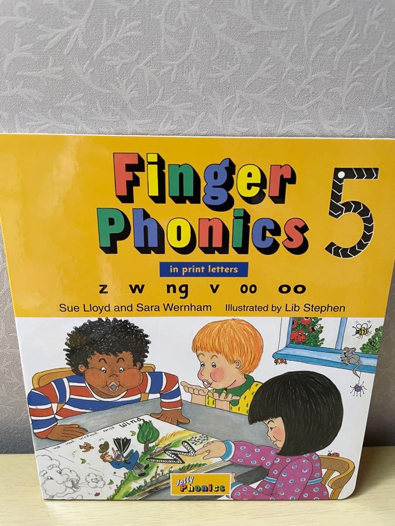 Jolly Phonics Finger Phonics 7 冊セット