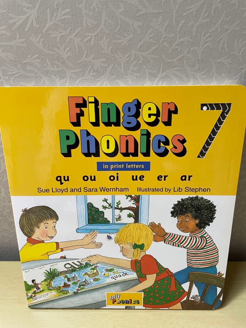 Jolly Phonics Finger Phonics 7 冊セット