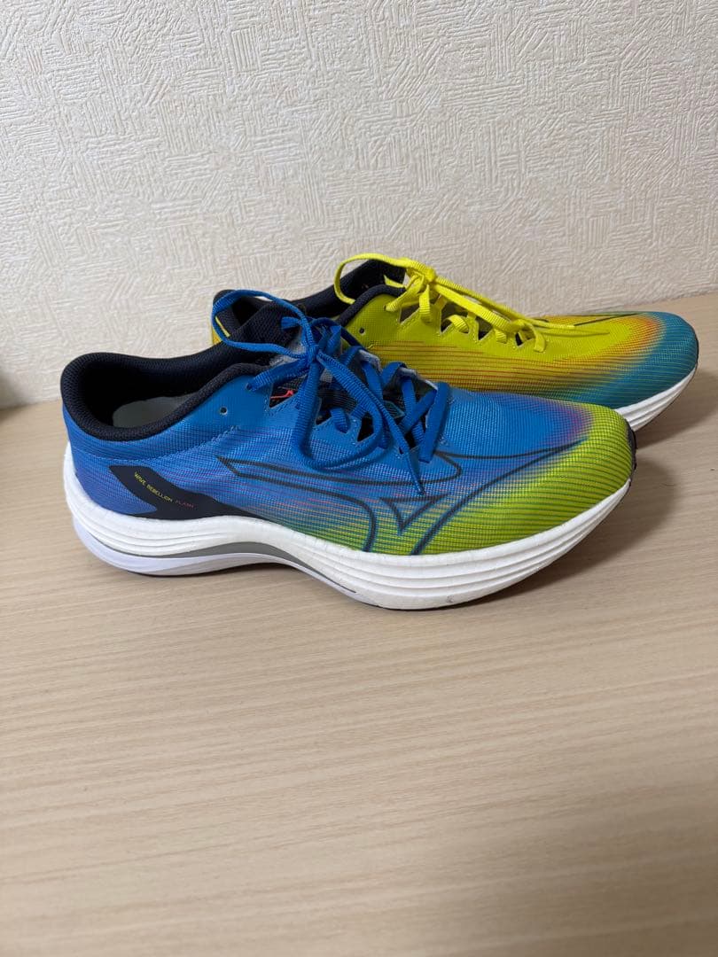 ミズノ　ランニングシューズ　トレーニングシューズ　ブルー×イエロー　27