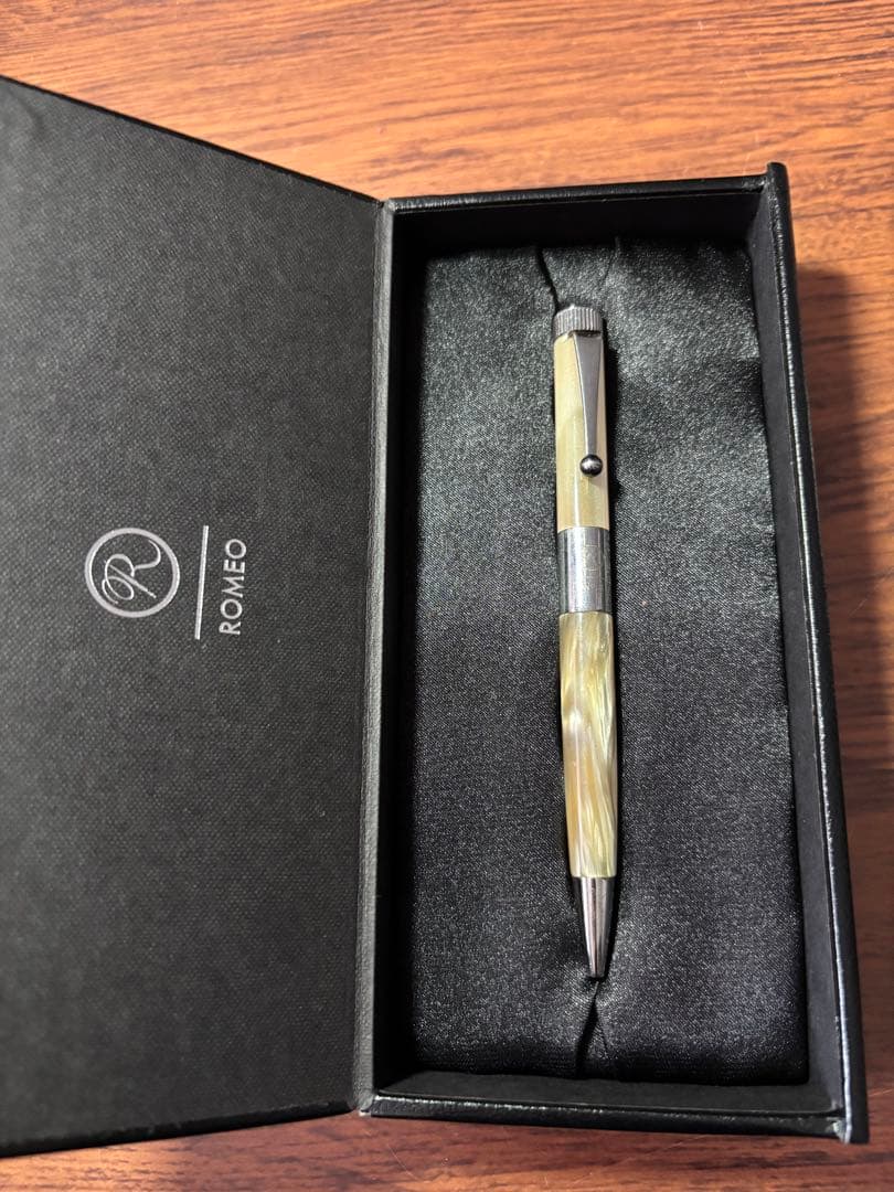 ROMEO No.3 　イタリアンベージュ　細軸