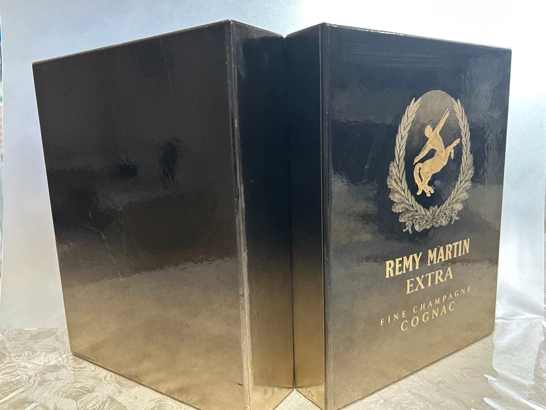 REMY MARTIN エクストラ ファインシャンパーニュ　グリーンボトル