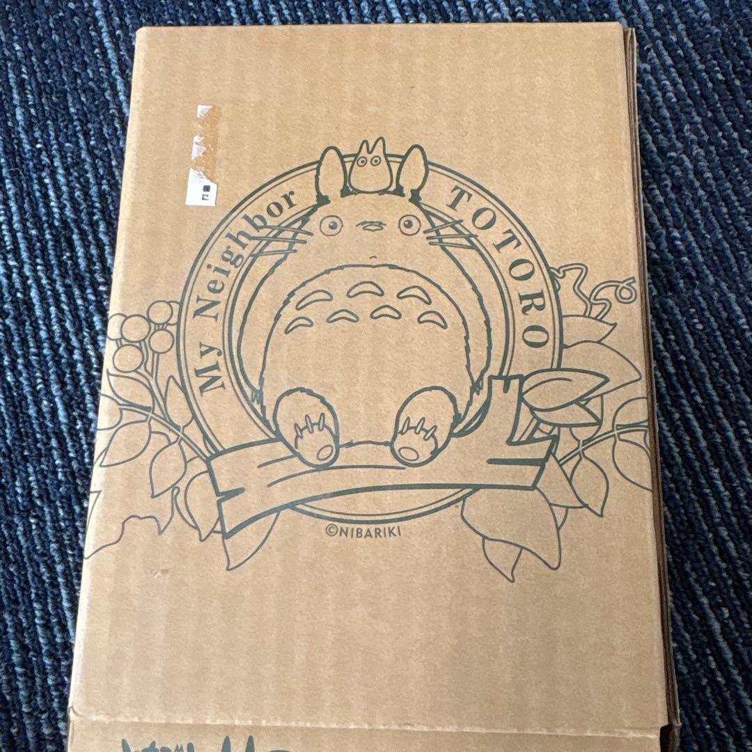 新品未使用　となりのトトロ 木製置時計 AR4A55-M06