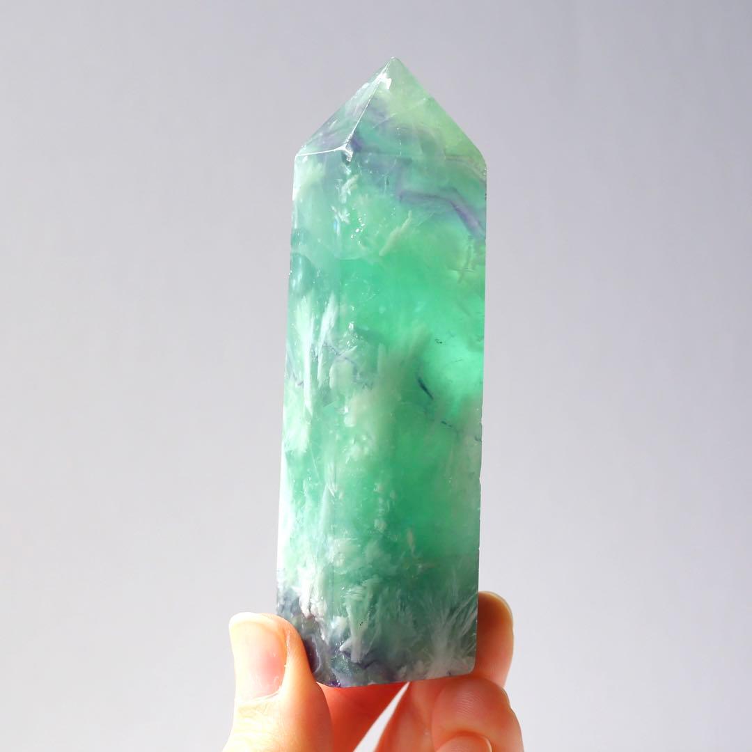 エンジェルフェザーフローライト ポイント タワー 天然石 蛍石 希少 鉱物