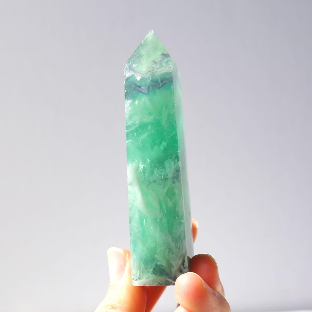 エンジェルフェザーフローライト ポイント タワー 天然石 蛍石 希少 鉱物