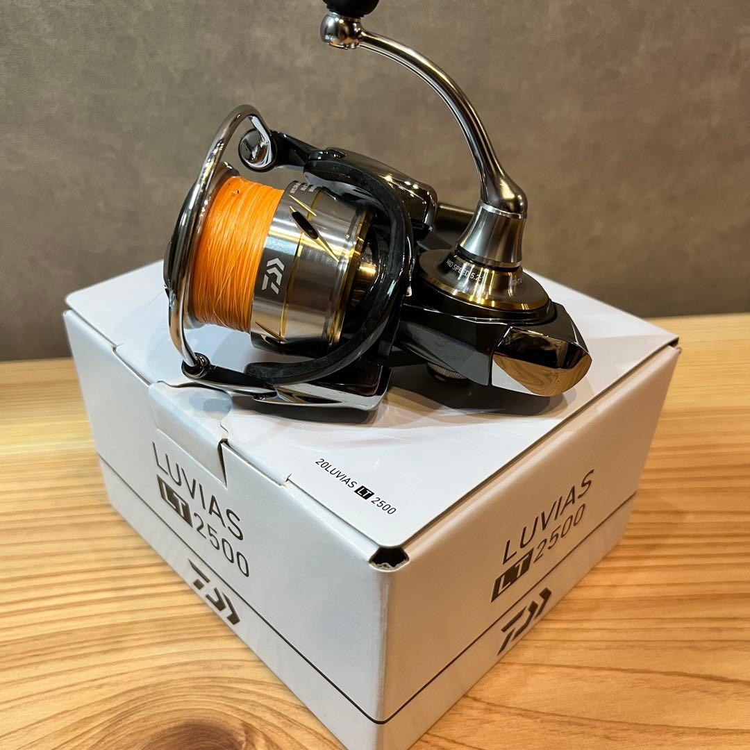 DAIWA LUVIAS LT2500 スピニングリール