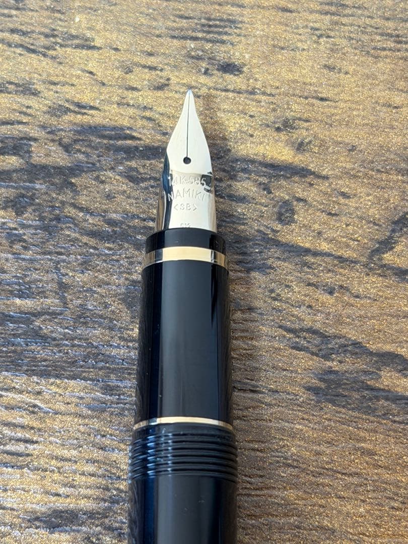 新品未使用　2012年製　ナミキ　SB 太軟字　パイロット　万年筆　14金
