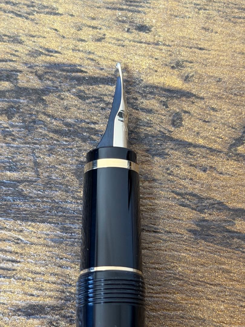 新品未使用　2012年製　ナミキ　SB 太軟字　パイロット　万年筆　14金