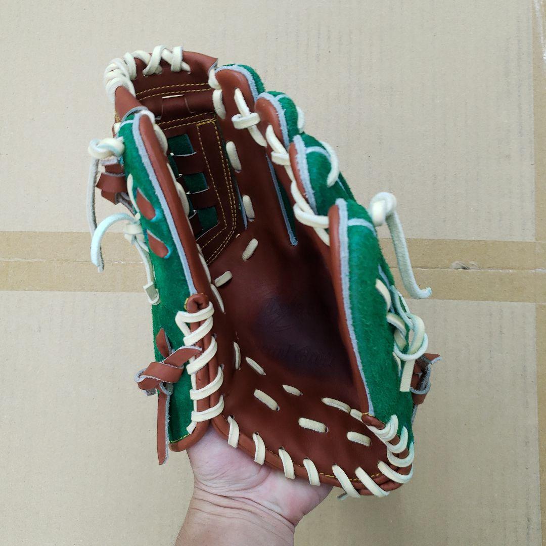 激レア トレジャー 型付け済み 軟式グローブ 緑/茶色