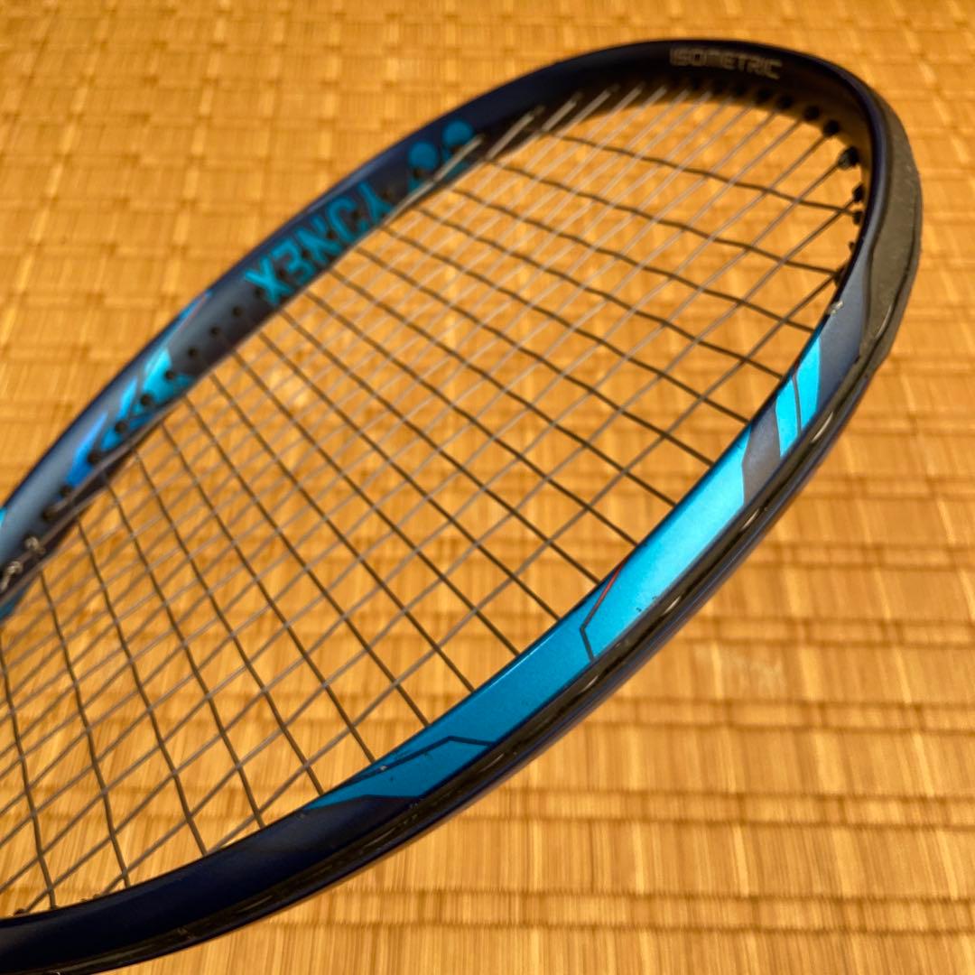 ヨネックス　テニスラケット　EZONE100L 2020モデル　グリップ2