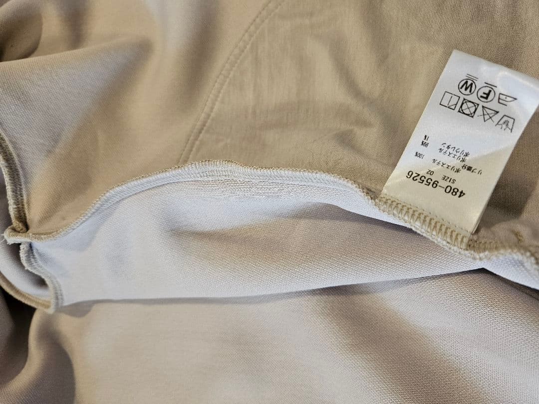 スポンジダンボールZIPパーカーカットソー