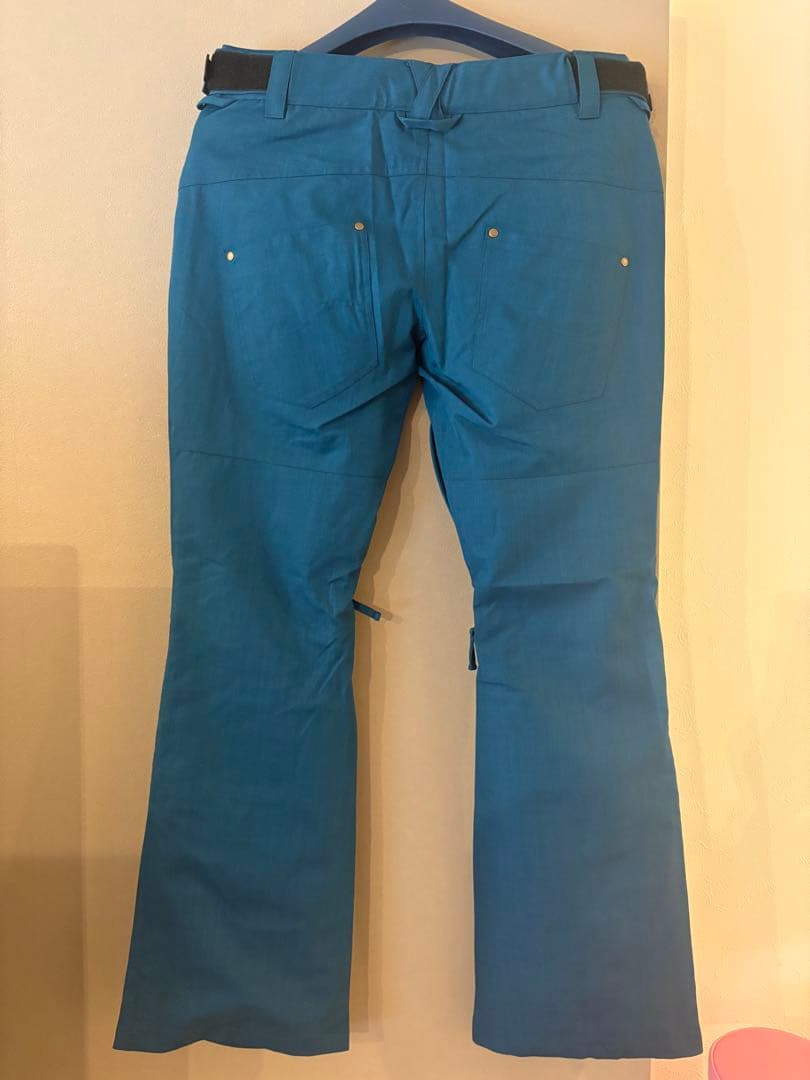 スノーボードウェア　レディースパンツ　新品未使用