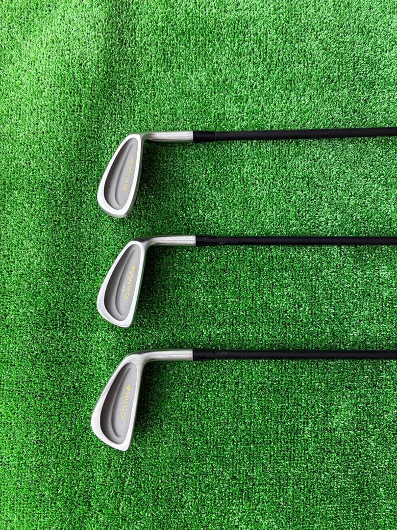 ミズノ　レディース クラブセット(8本セット)キャディバッグ（ペブルビーチ）付き