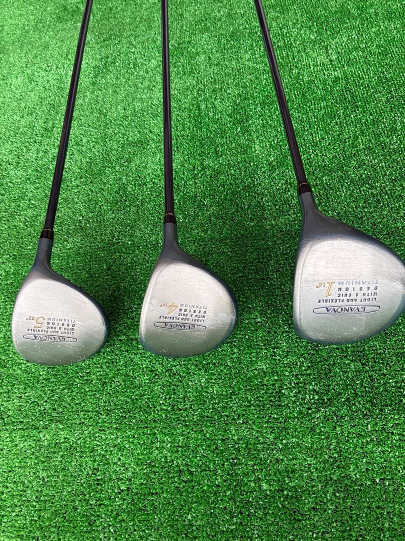 ミズノ　レディース クラブセット(8本セット)キャディバッグ（ペブルビーチ）付き