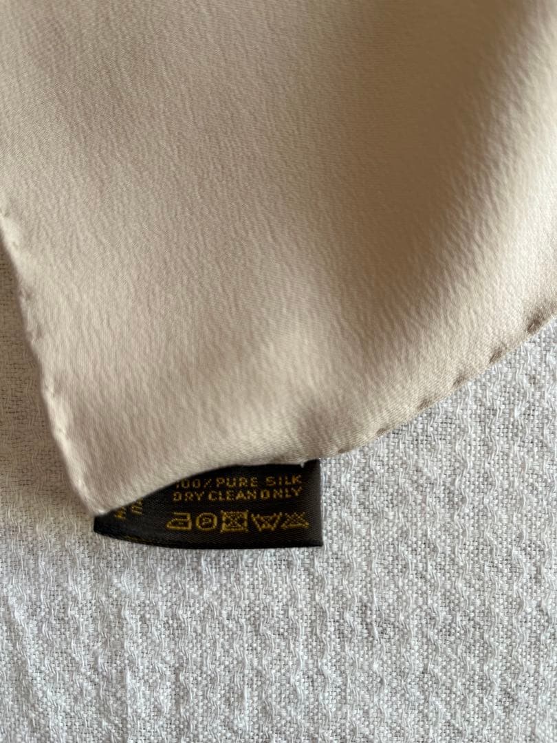 ルイヴィトン スカーフ ベージュ