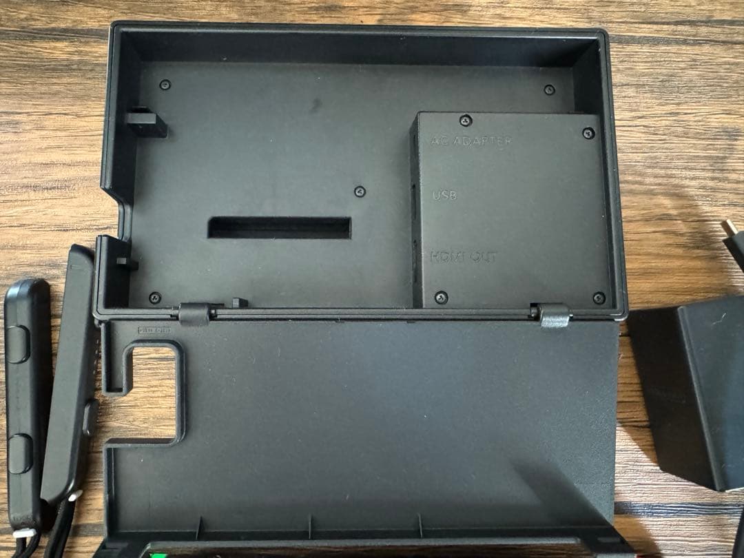 NintendoSwitch本体 スーパーマリオ オデッセイ キャリングケース付