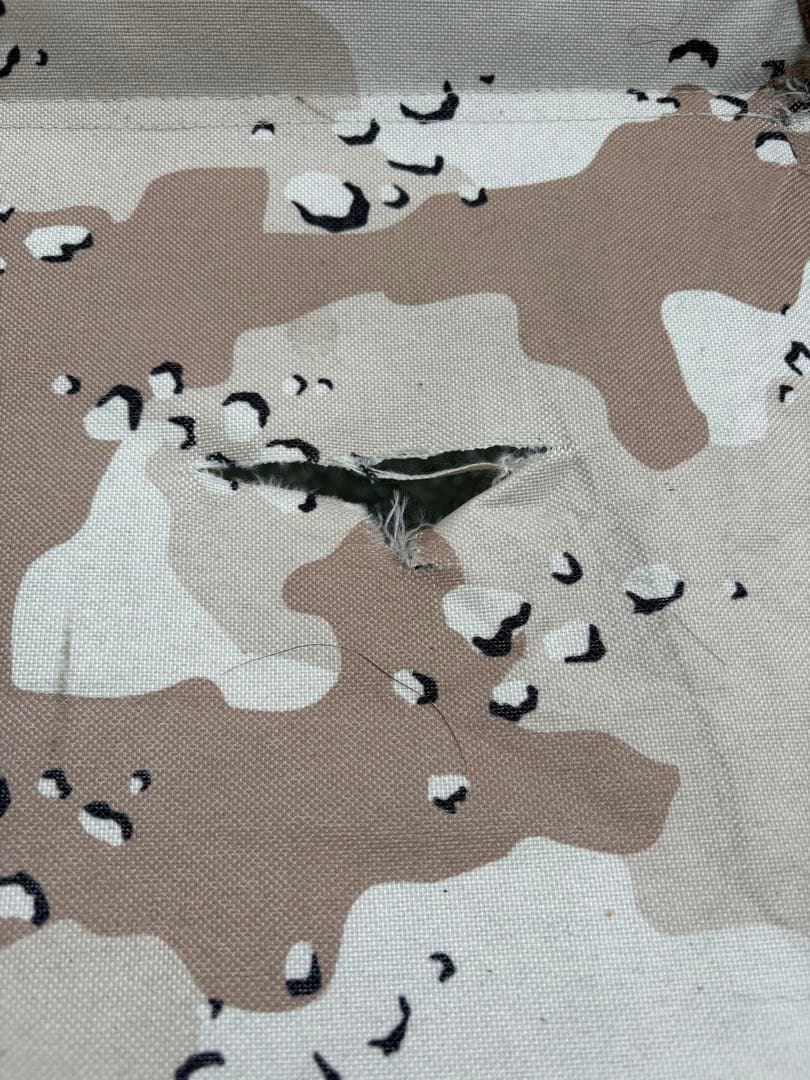 AVIREX アウトドアベンチ 迷彩　非売品　コールマン