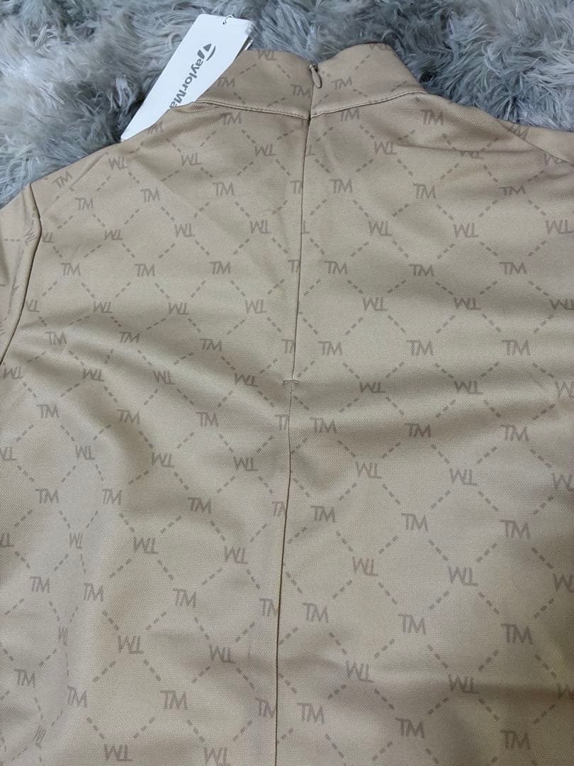 TAYLORMADE トップスとスカートセット