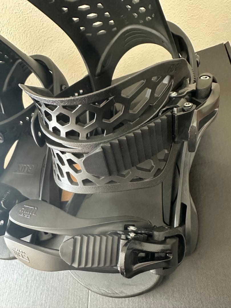 使用回数少⭐️FLUX　フラックス　PR（BLACK）　M 24-25モデル