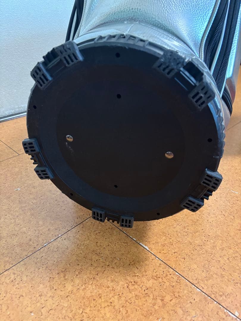 銀*郎様 Admiral キャディバッグ シルバー 9.5型　中古品　アドミラル