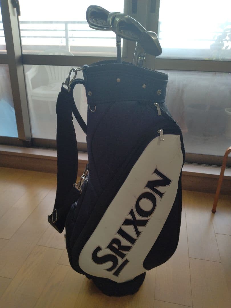 xxio7 アイアン ５本セット6-pwキャディバッグ付