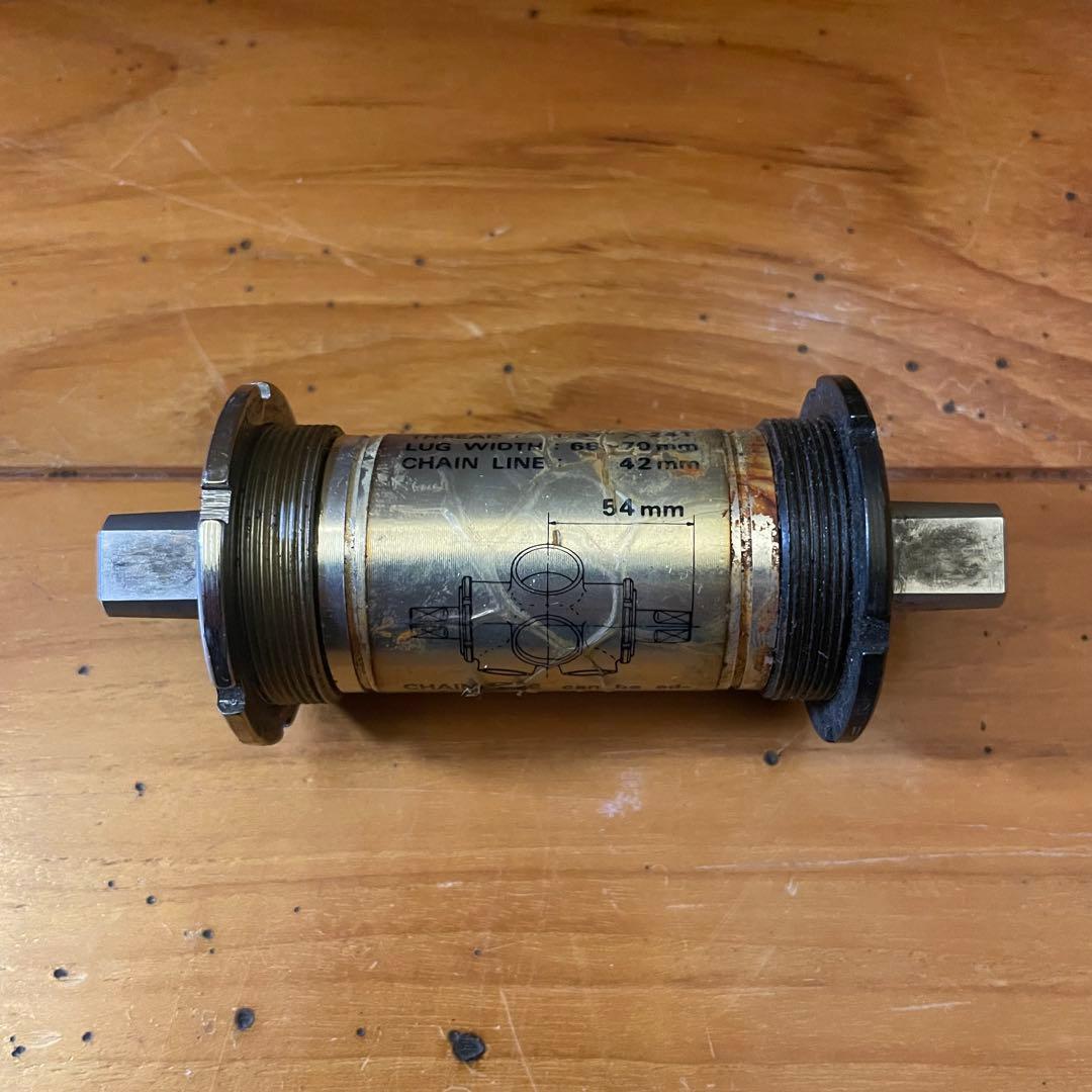 SUNTOUR トラック用ボトムブラケット njs