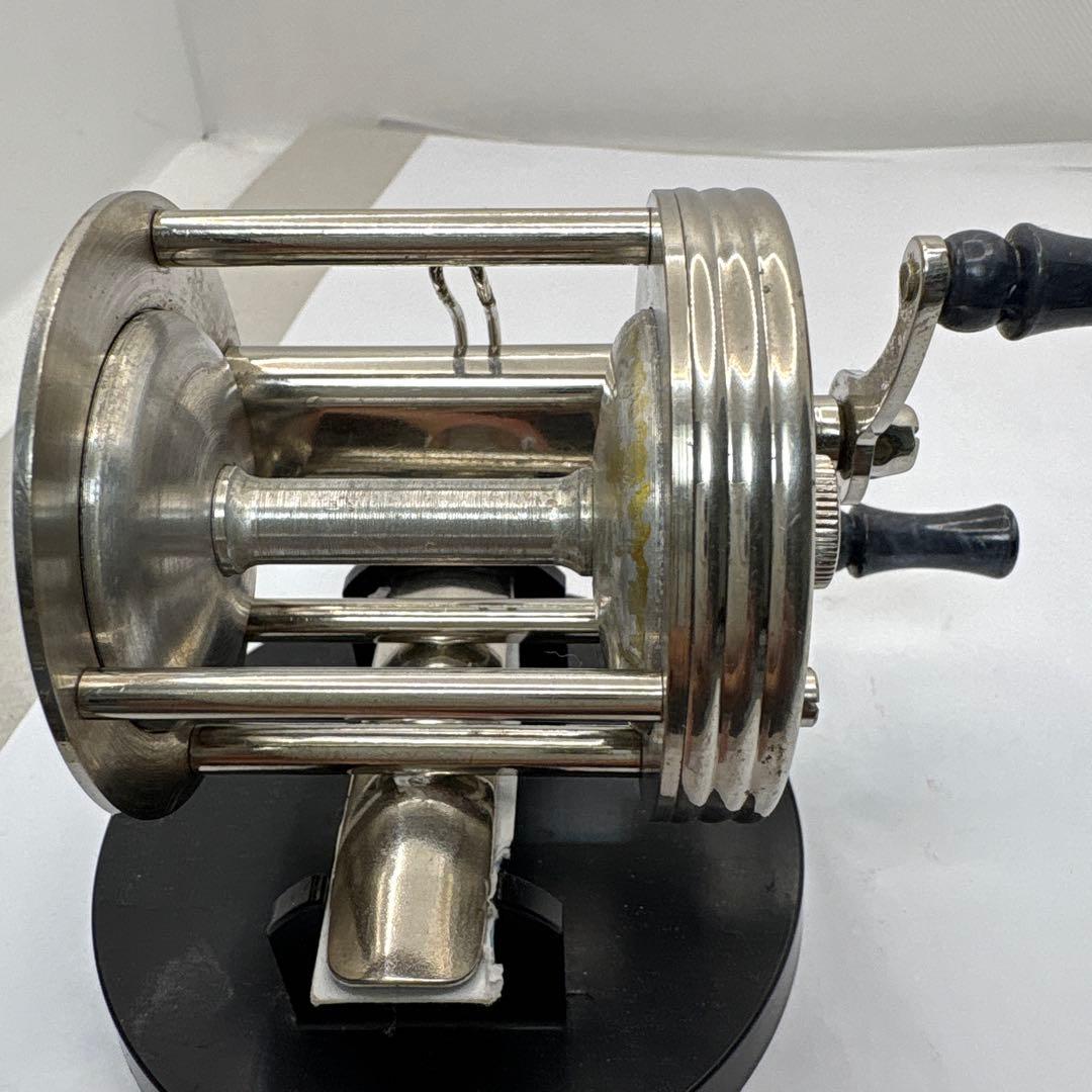 ABU 1550ベイトリール 収納袋付き