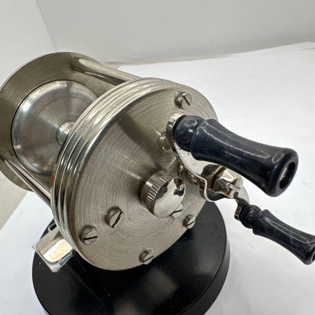 ABU 1550ベイトリール 収納袋付き