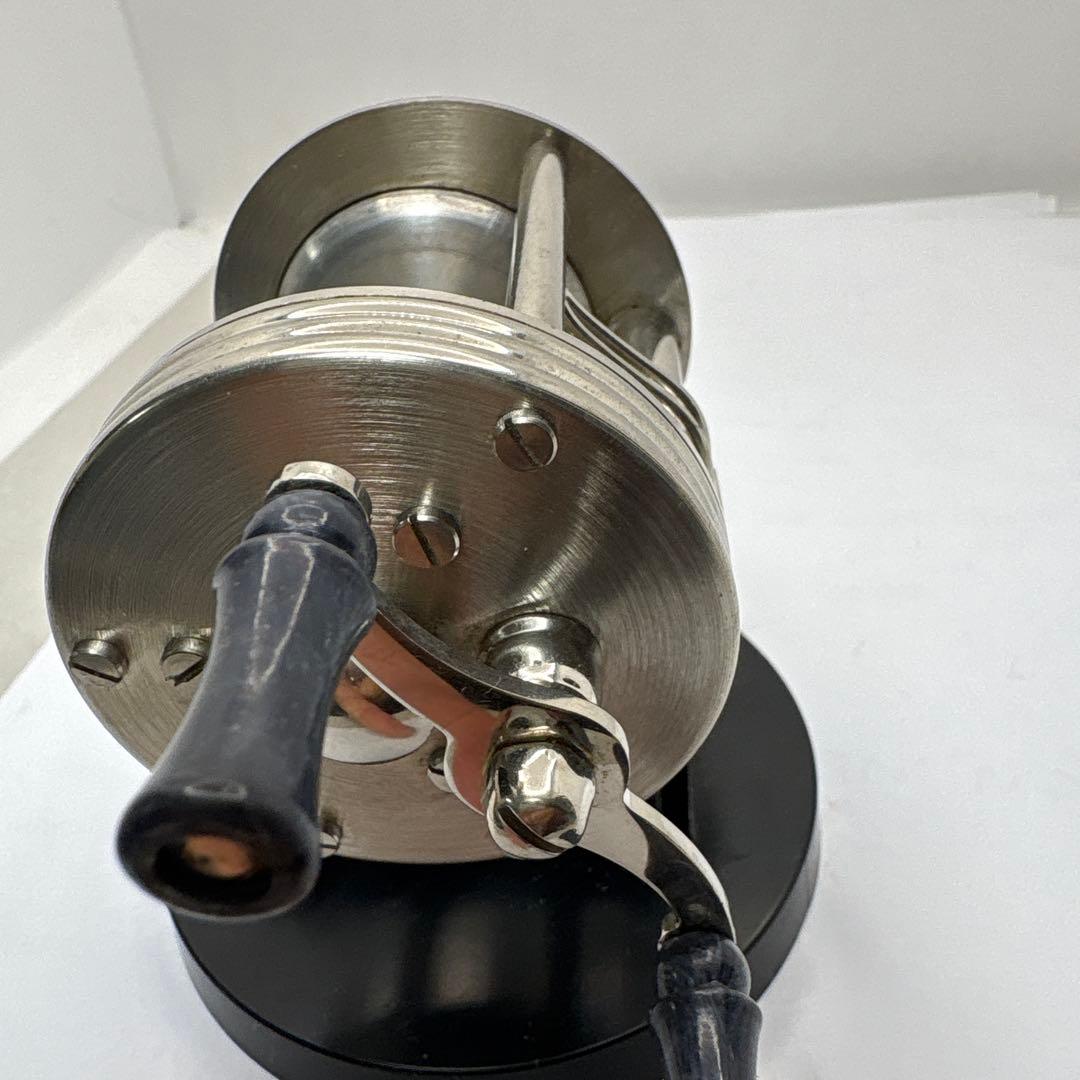 ABU 1550ベイトリール 収納袋付き