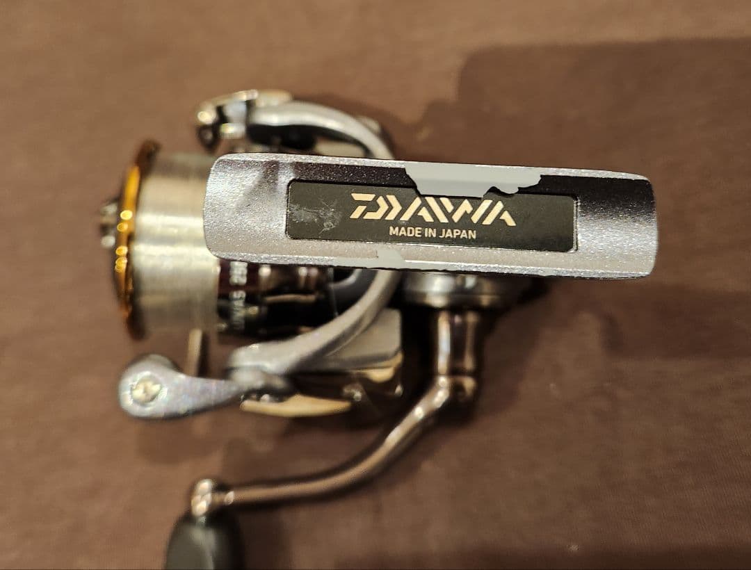 極美品　Daiwa LUVIAS 2506H スピニングリール ルビアス