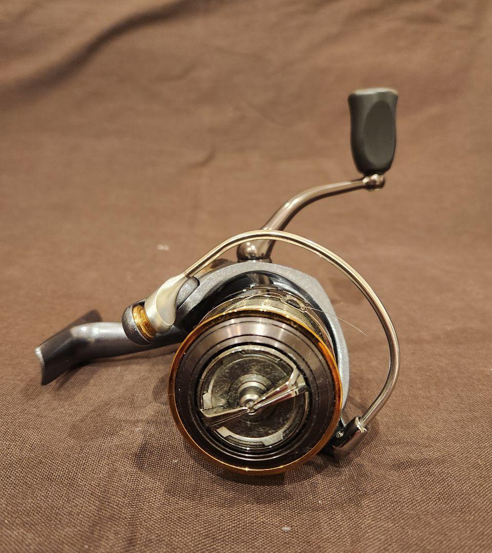 極美品　Daiwa LUVIAS 2506H スピニングリール ルビアス