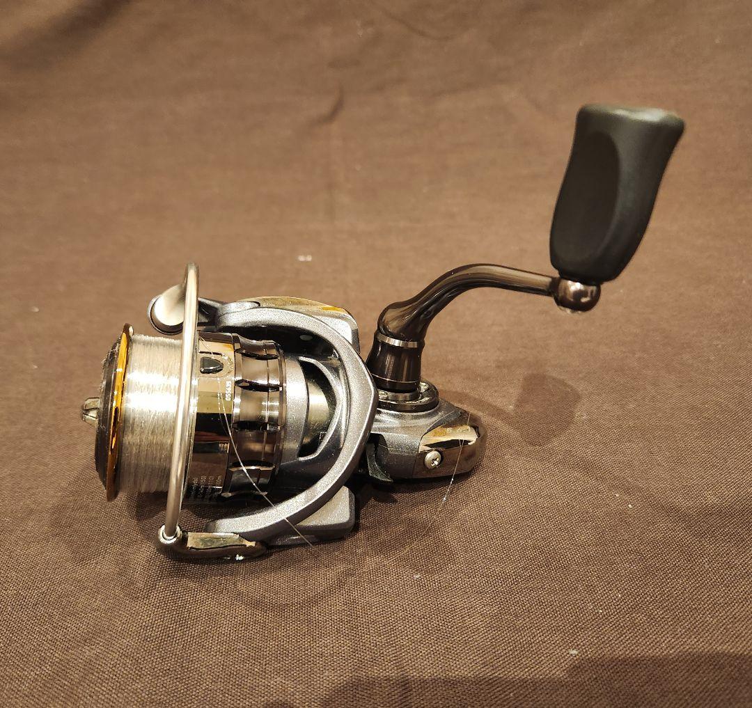 極美品　Daiwa LUVIAS 2506H スピニングリール ルビアス