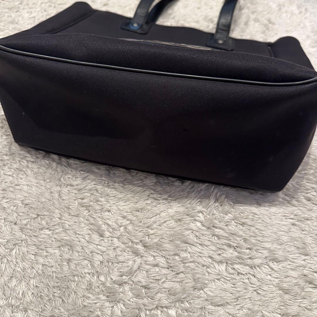 ハンティングワールド　トートバッグ　ハンドバッグ　A4 ビッグロゴ　黒　ブラック