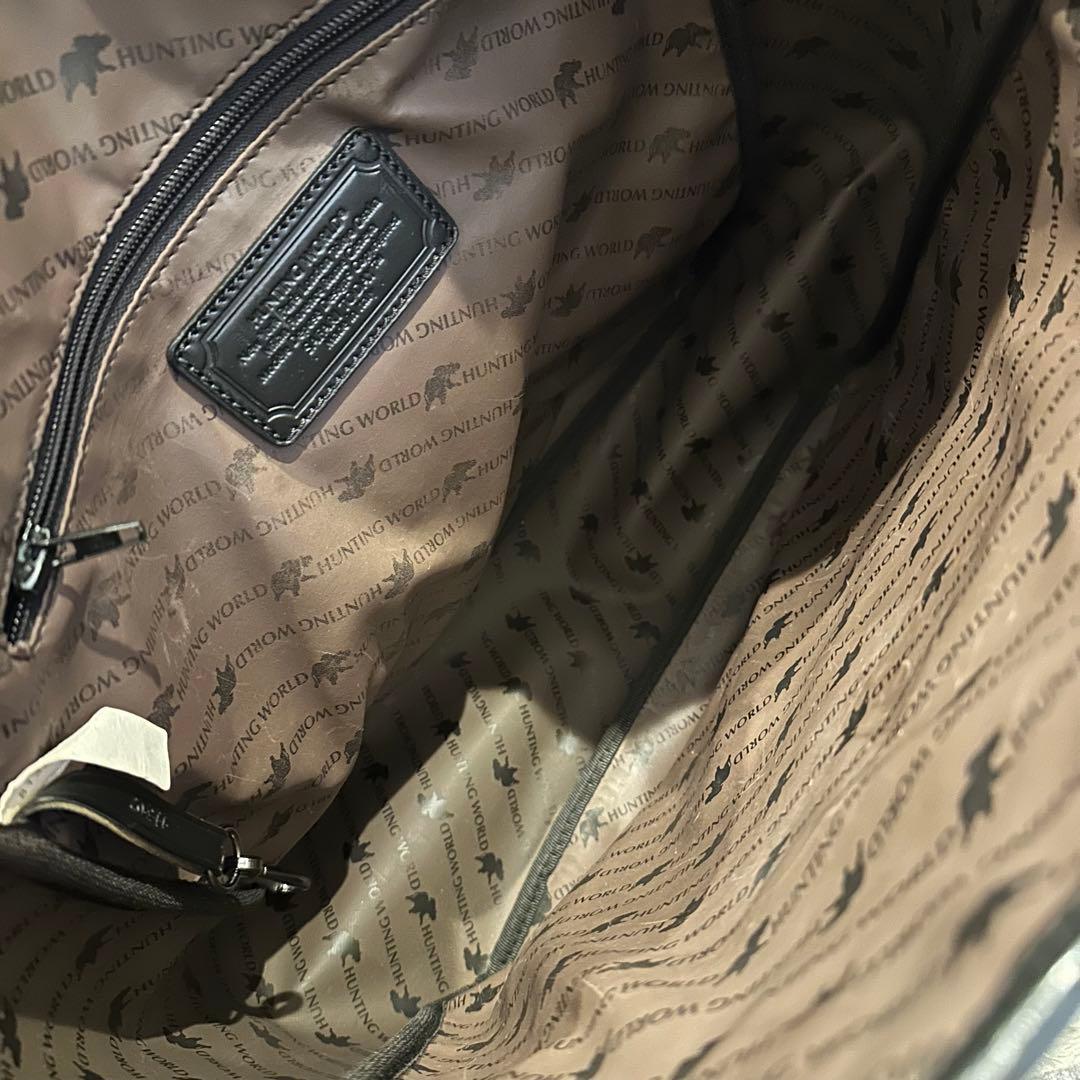 ハンティングワールド　トートバッグ　ハンドバッグ　A4 ビッグロゴ　黒　ブラック