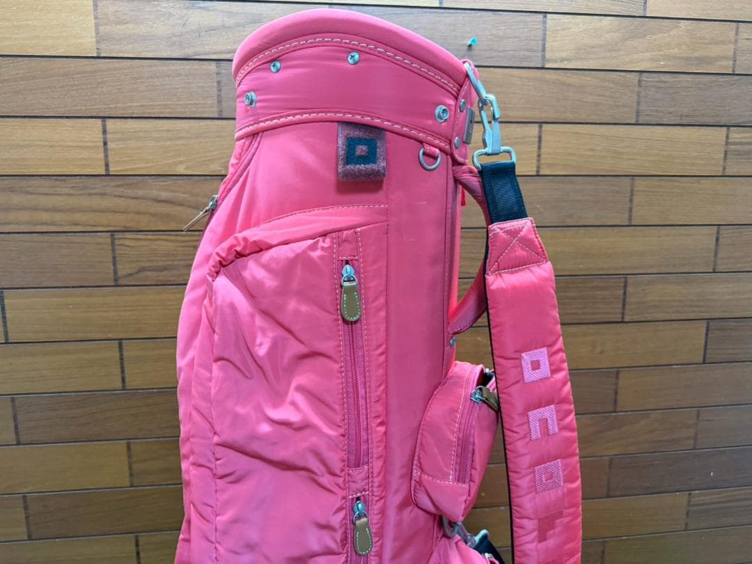 オノフ　ゴルフバッグ・キャディバッグ