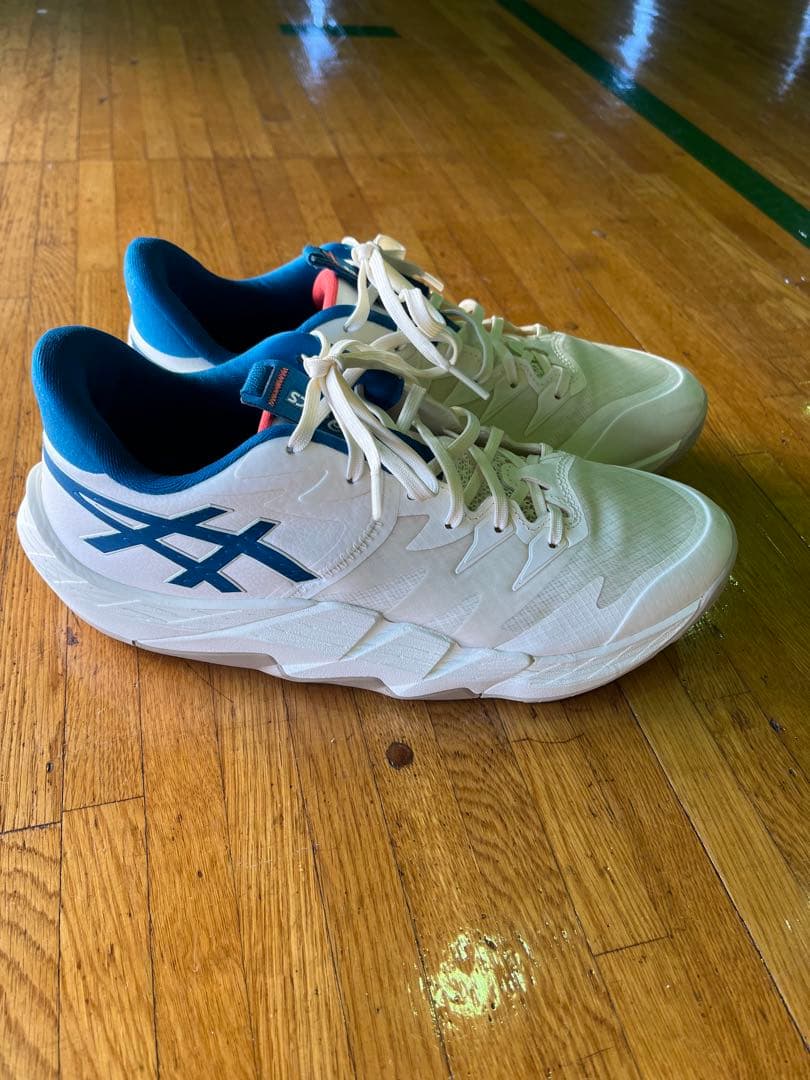 S*N様 ASICS バスケットボールシューズ ホワイト/ブルー