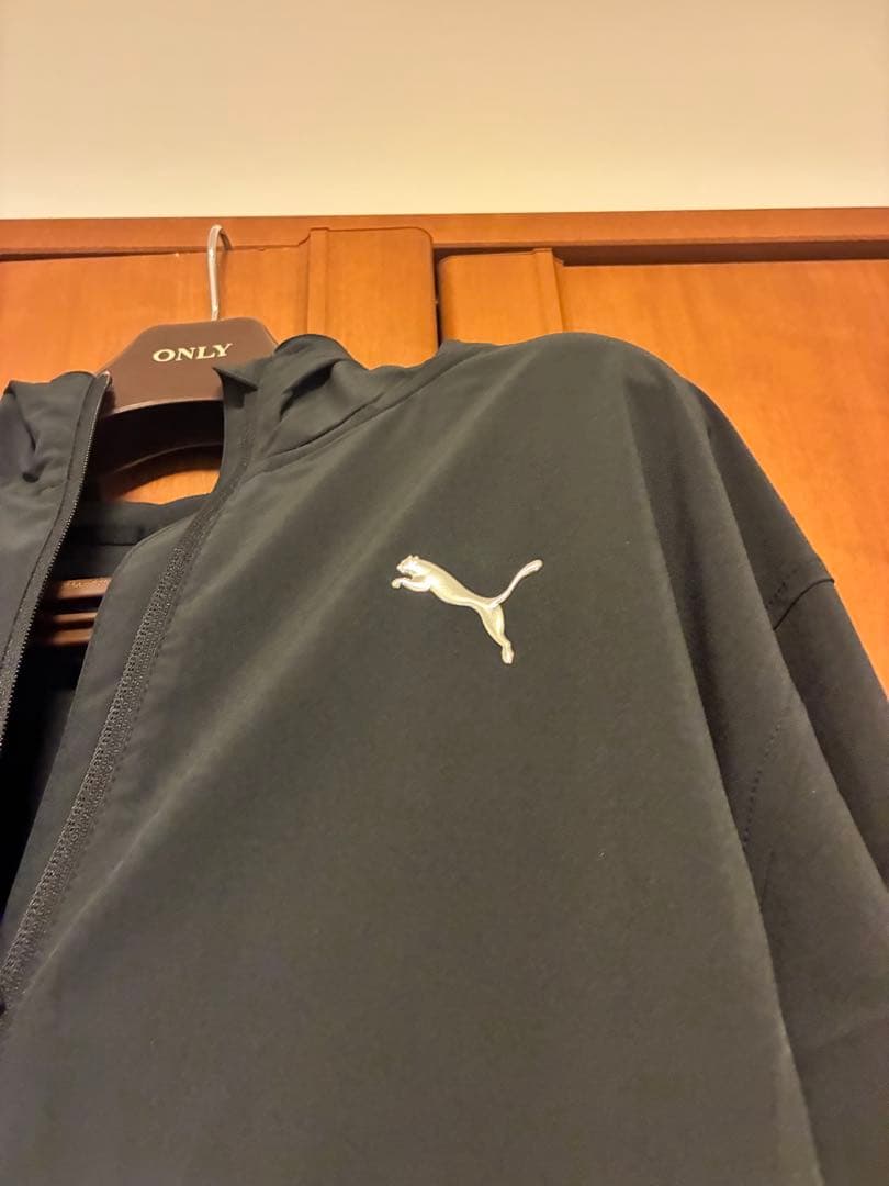 未使用　春秋　プーマ ブルゾン　ブラック　サイズL