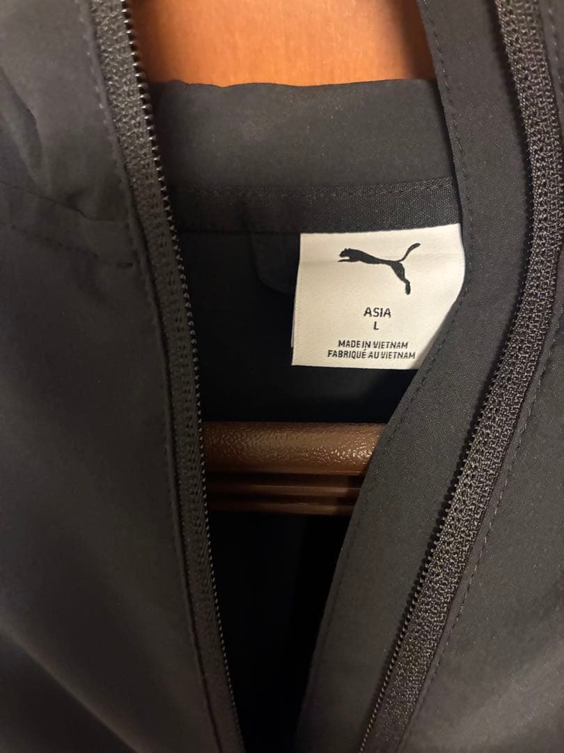 未使用　春秋　プーマ ブルゾン　ブラック　サイズL