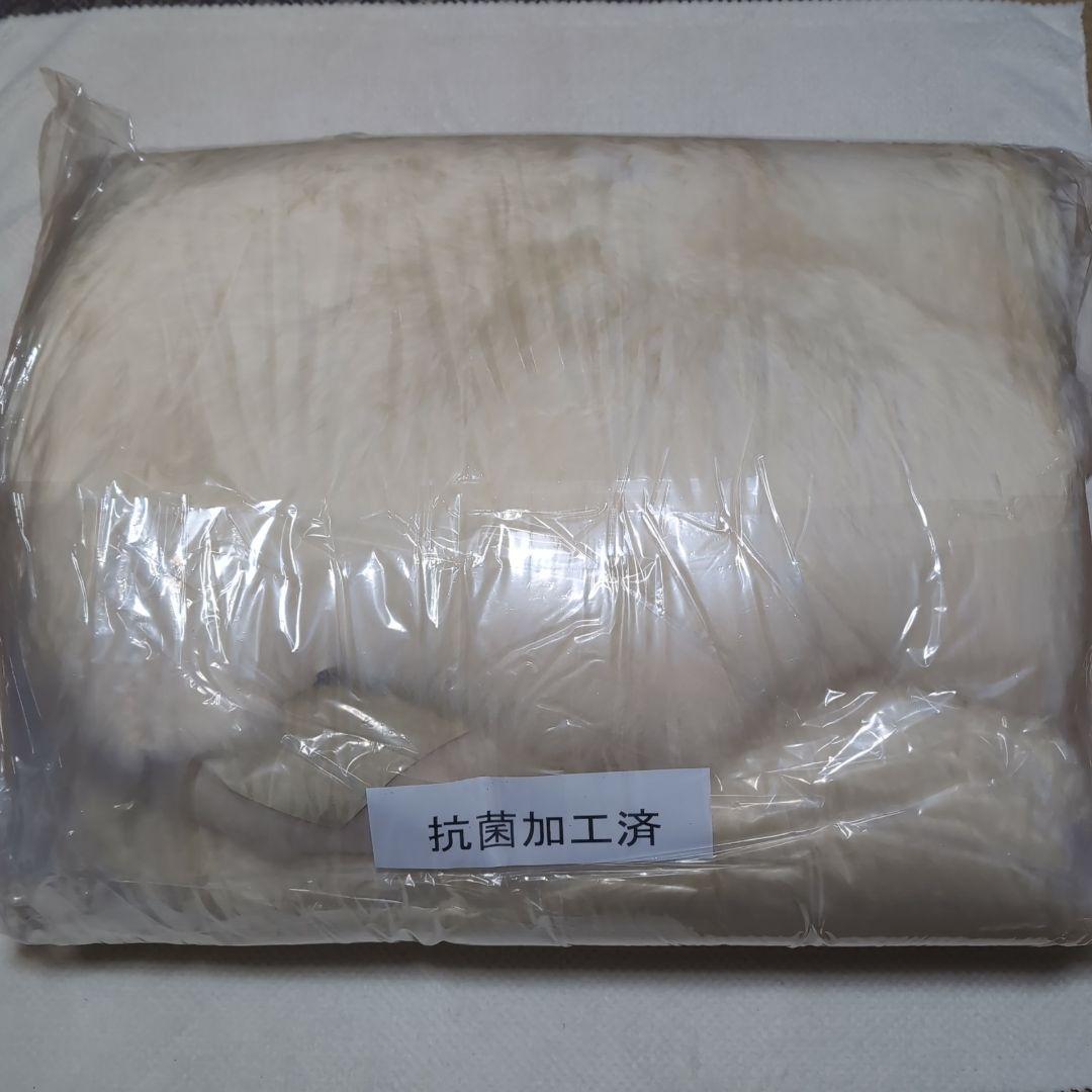 リアルムートンラグ　マット　敷物　天然羊毛　　長毛　ベージュ　抗菌加工済